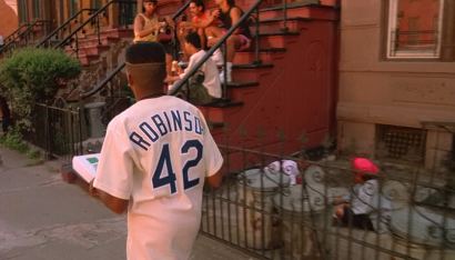 The jersey 42 of the Dodgers from Brooklyn to Mookie (Spike Lee