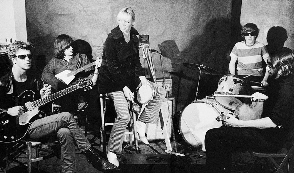 The Velvet Underground and Nico (Andy Warhol, 1966) – Offscreen
